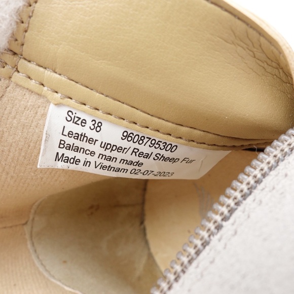 NEW Dansko Mitzy Burnished Suede Bootie 9608-795300 - Picture 2 of 8